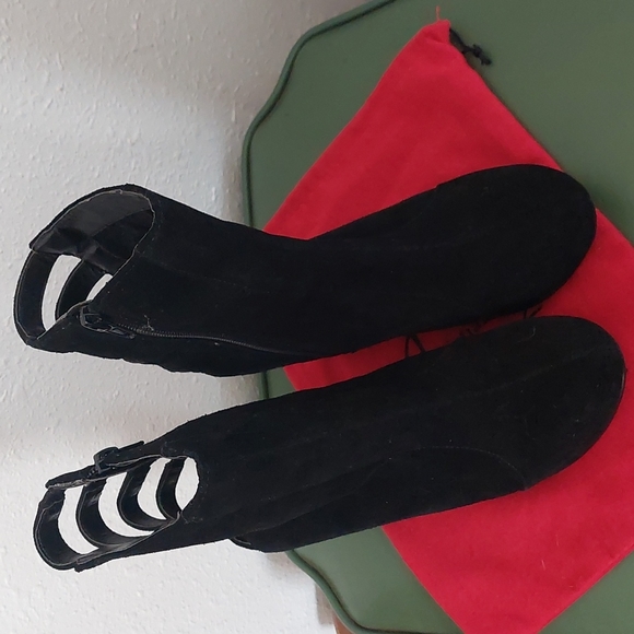 JEFFREY CAMPBELL Pixie Wedges size 38. - Picture 2 of 9